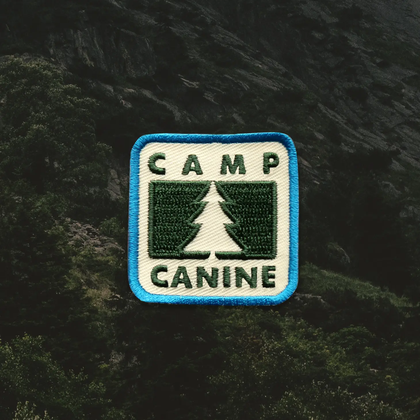 Badge thermocollant pour chien "Camp Canine"-Patch et badges-Scoot's Honor-Muzon