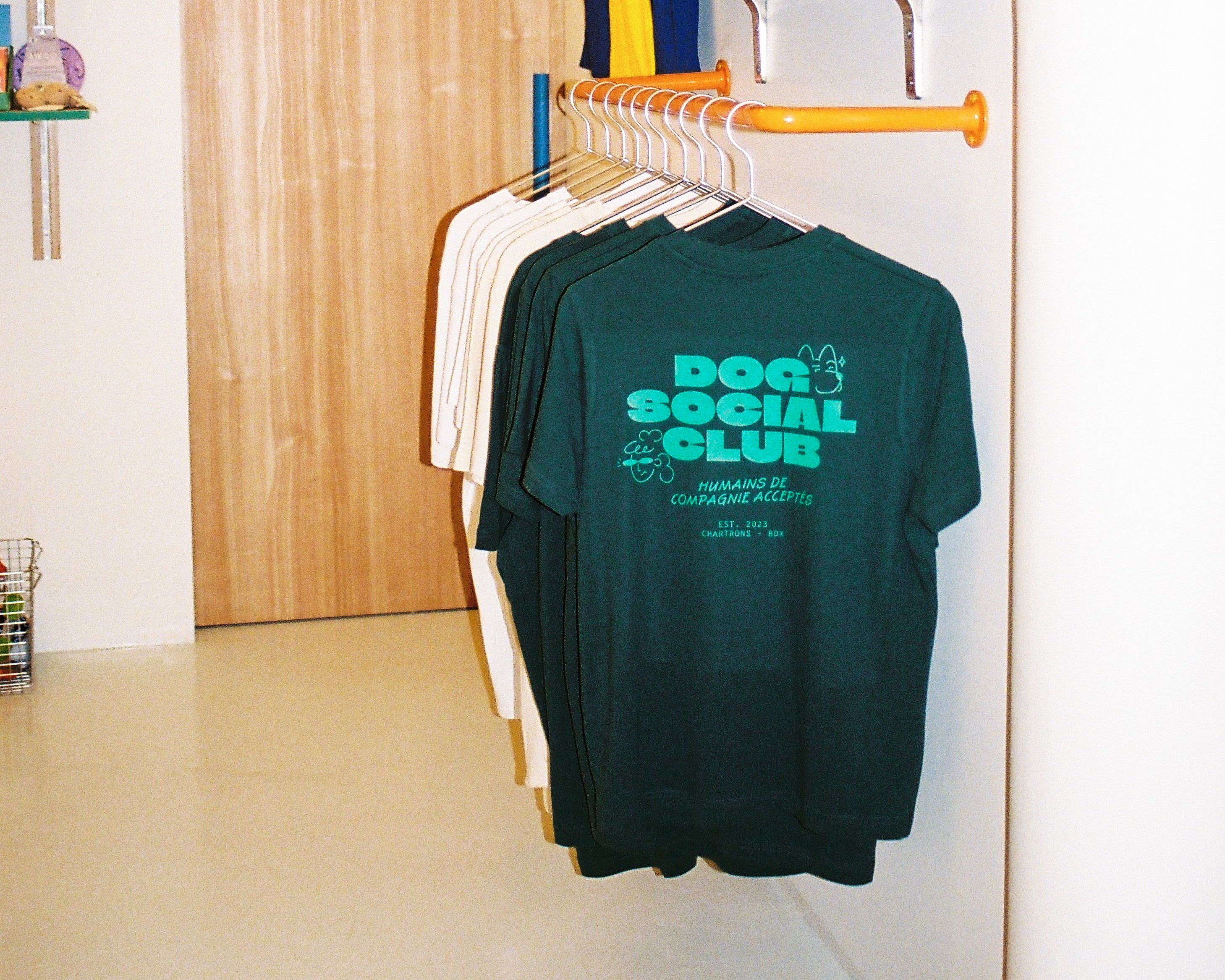 T-shirt "Dog social club" Vert