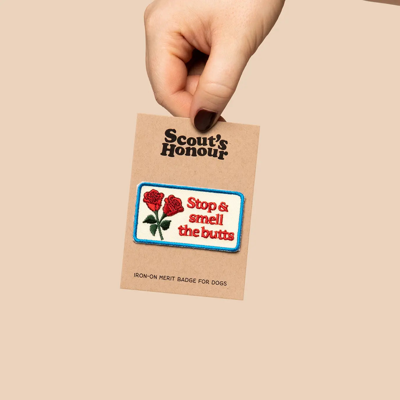 Badge thermocollant pour chien "Stop & smell the butts"