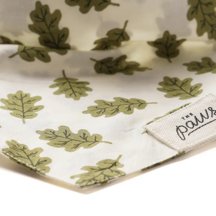 Bandana pour chien - Feuilles d’arbres sur fond blanc