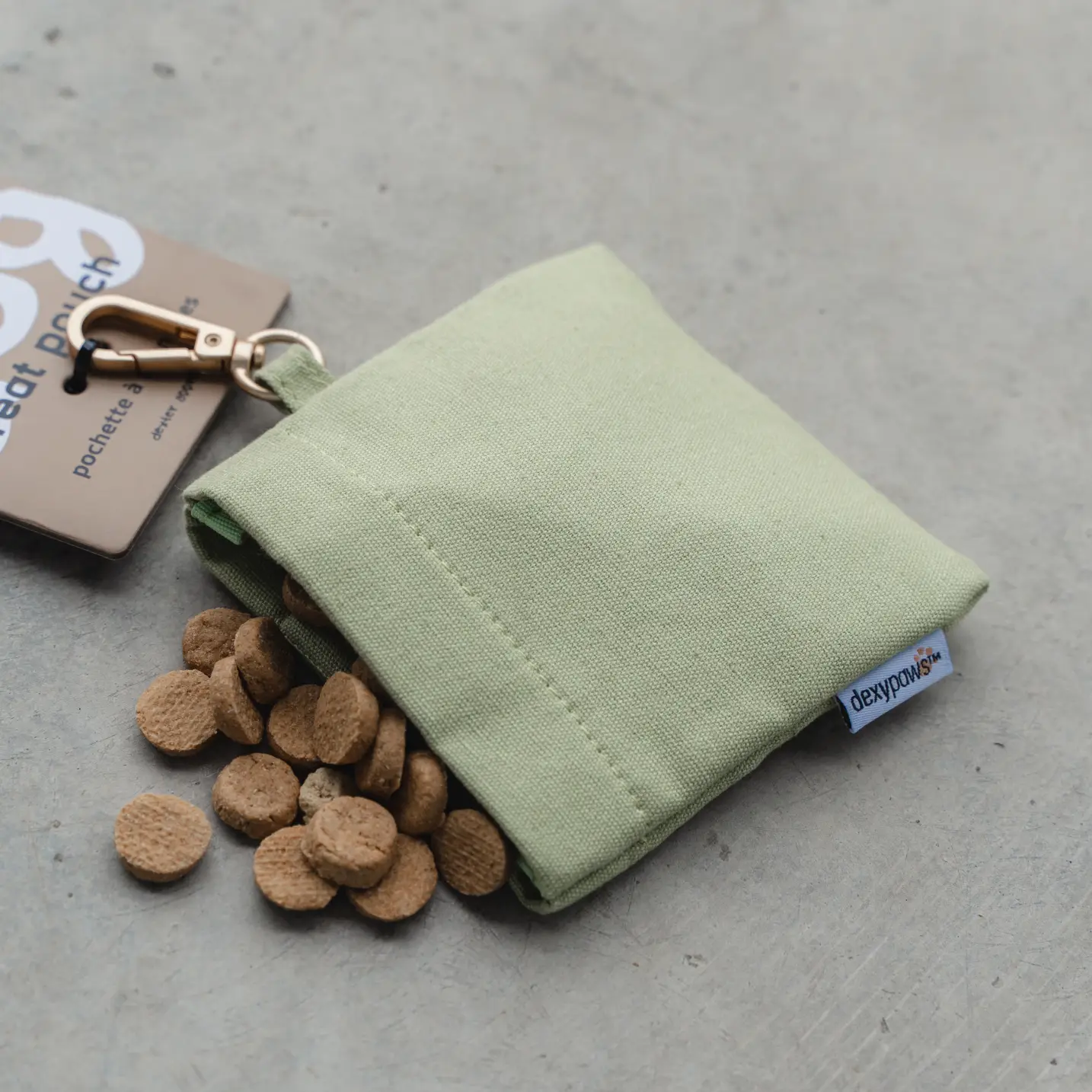 Pochette à friandises pour chien - Vert sauge-Accessoires-Dexy Paws-Muzon